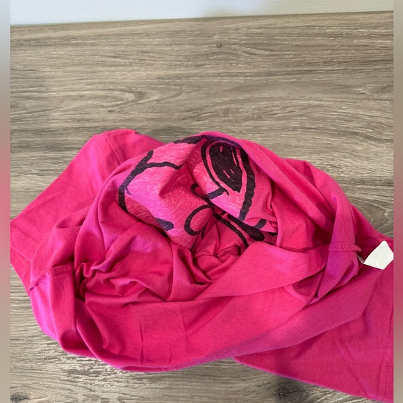 Mighty Fine Peanuts Snoopy in Tuxedo and Top Hat Pink T-Shirt Size M Runs Small - Picture 4 of 16